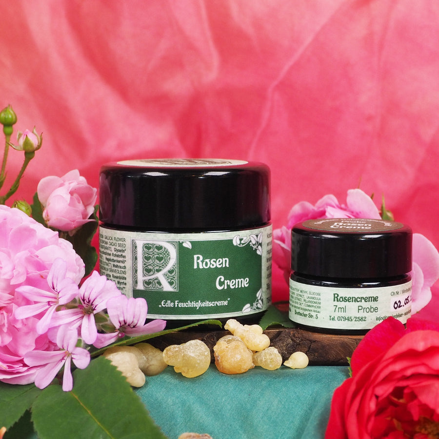 Crèmes à la rose, à la lavande et au calendula pour une routine selfcare nourrissante