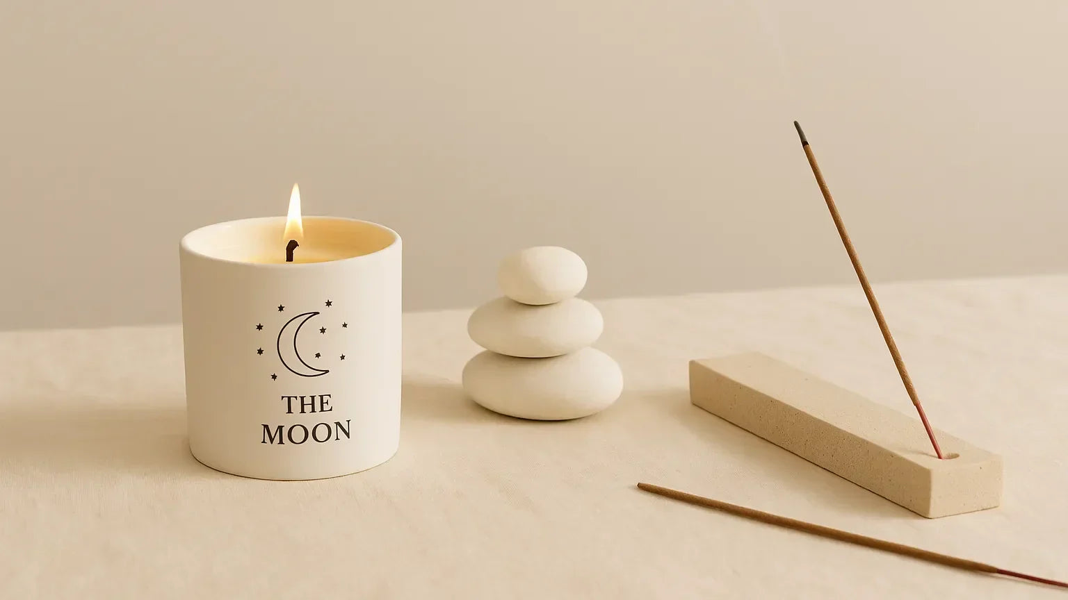 🌙 Finde dein Ritual – mit Tarotkerzen, Räucherstäbchen & handgemachter Magie