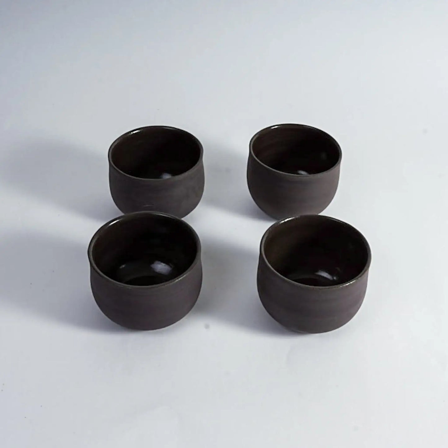 Ocha – Handgefertigte Teetasse aus grau-schwarzer Keramik (325 ml) - by SteinKunstWerk | aus nachhaltiger Herstellung