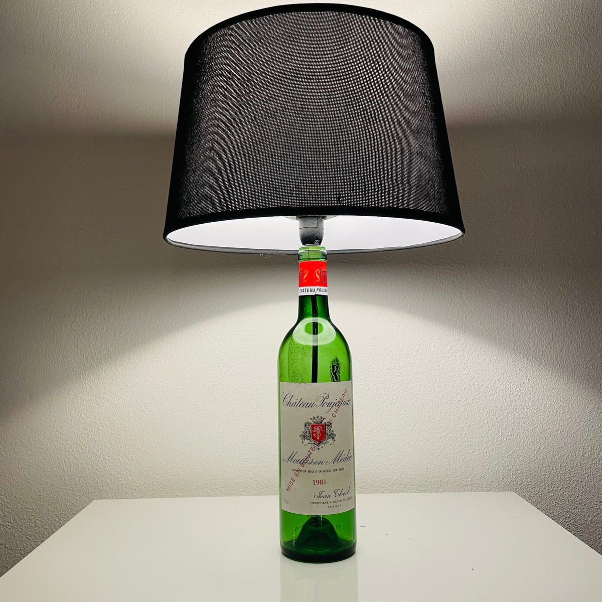 Château Poujeaux 1981 Bordeaux Flaschenlampe – Produktansicht 3 | SteinKunstWerk
