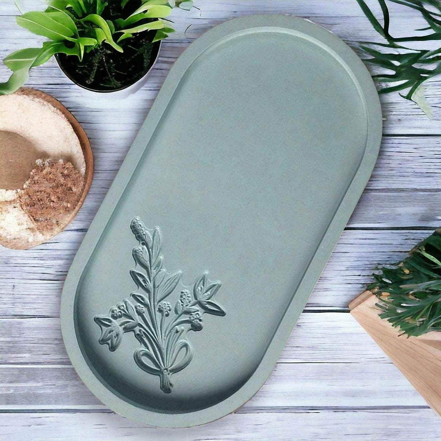 Ovaler Dekoteller mit Pflanzenmotiv – Handgemacht & Natur-inspiriert - by SteinKunstWerk | Deko aus nachhaltiger Herstellung