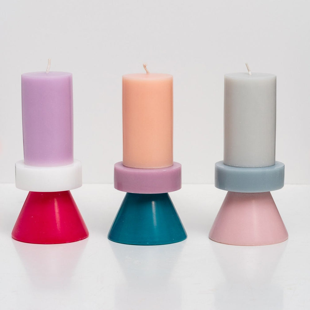 Stack Candle Tall – Hellgrau, Pastellblau & Rosa