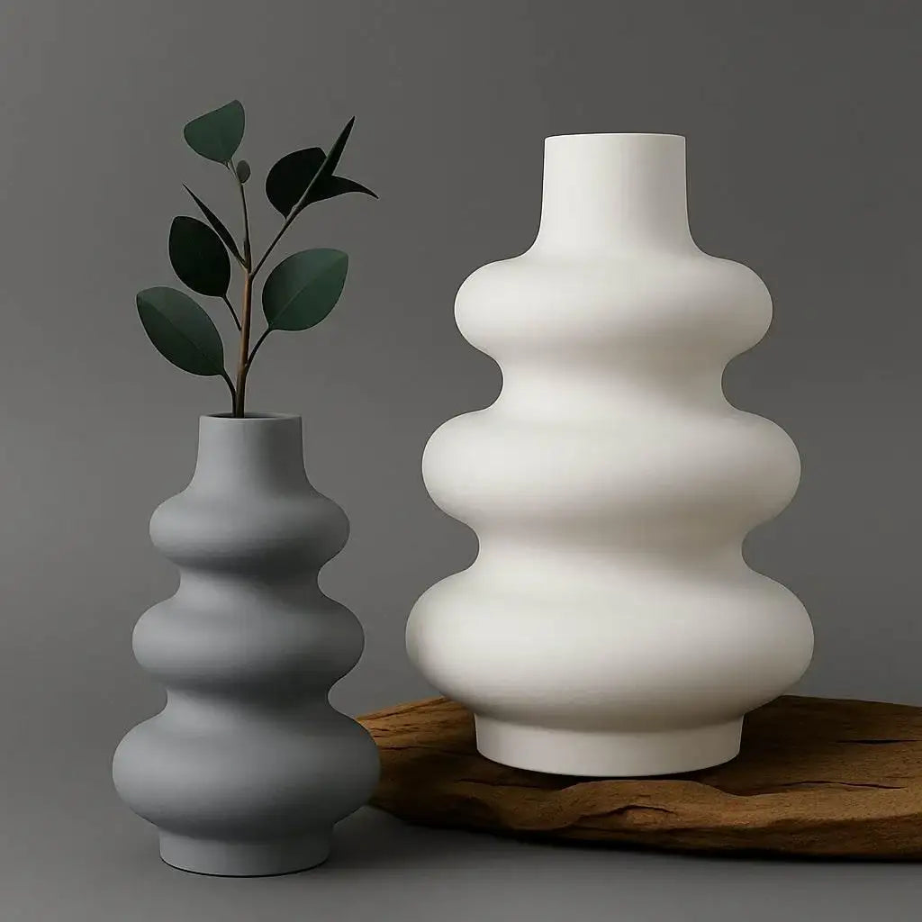 Skulpturale Wellenvase – Zeitloses Designobjekt für moderne Räume - by SteinKunstWerk | HE aus nachhaltiger Herstellung