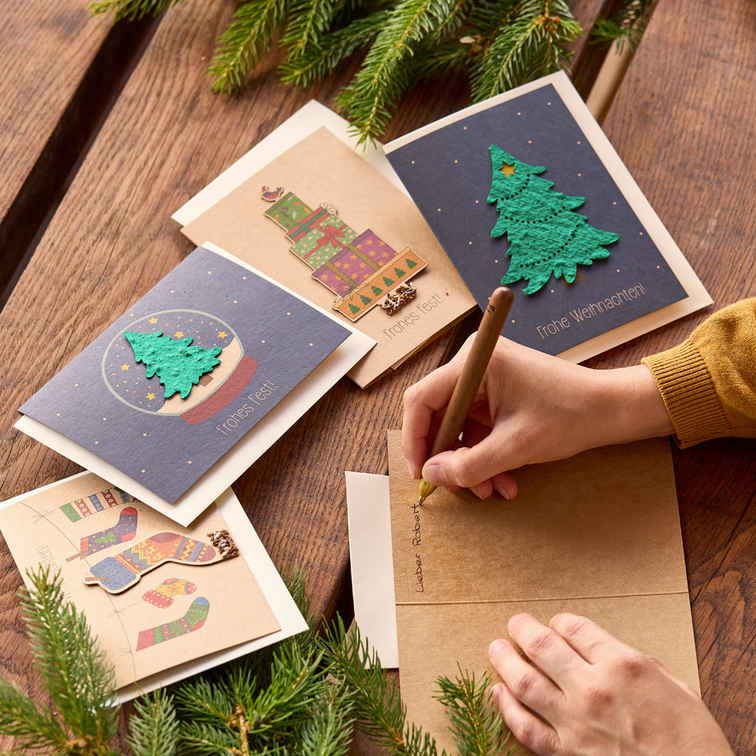 Wachsende Weihnachtskarten mit Saatpapier und Pflanzhinweis für Wildblumen
