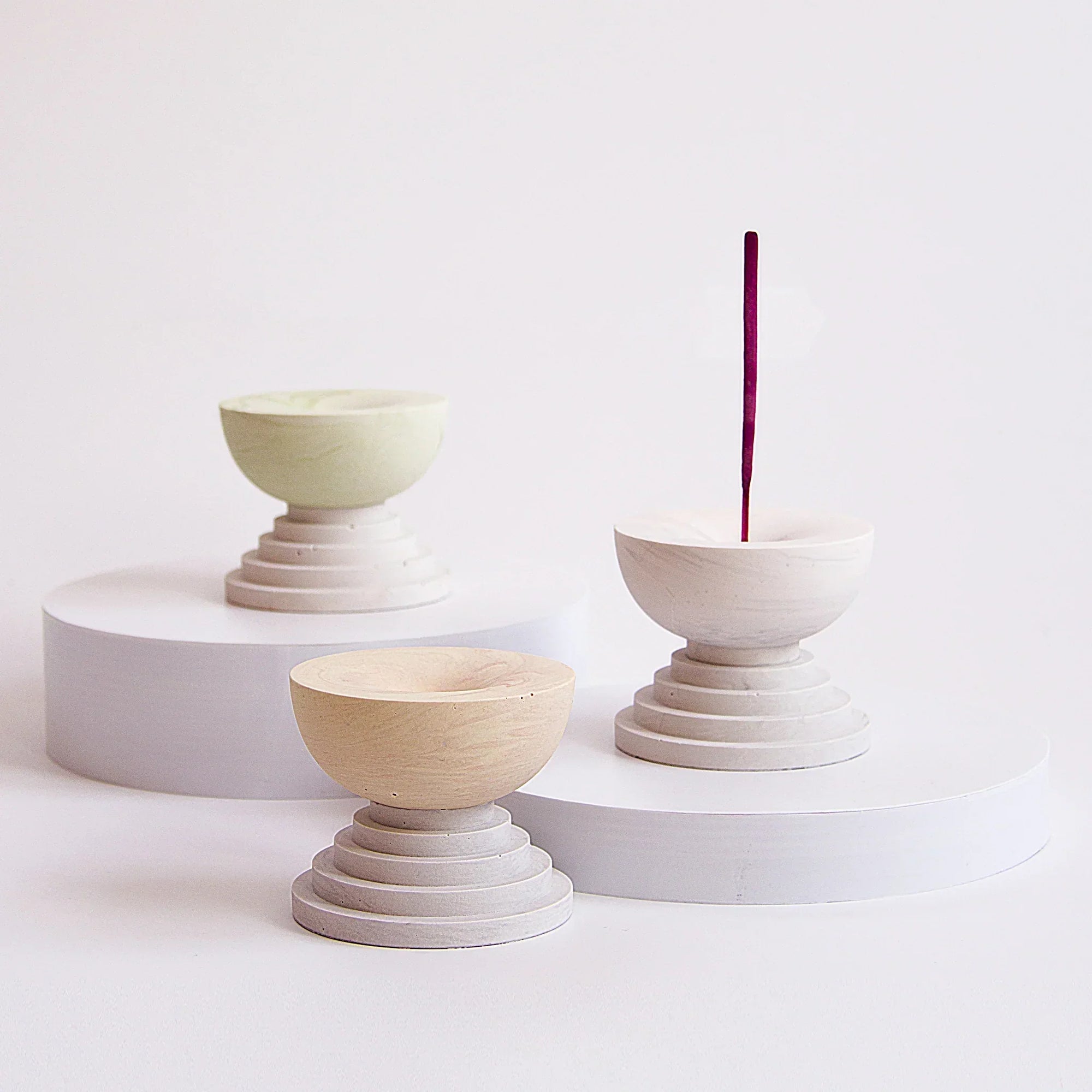 Scala Jesmonite incense holder by Extra&ordinary Design