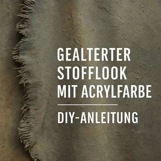 Mit Acrylfarbe gestaltete Oberfläche im gealterten textilen Look