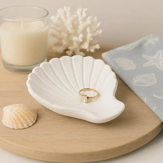 Jakobsmuschel Schale als maritime Schmuckablage und Sommerdeko