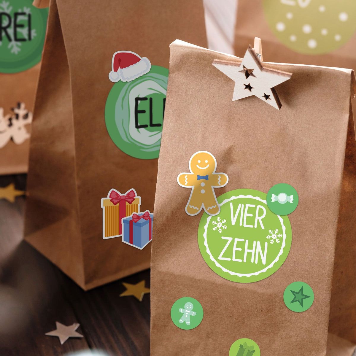 DIY-Adventskalender mit 25 Kraftpapiertüten – 110 Sticker