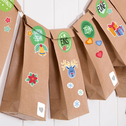 DIY-Adventskalender mit 25 Kraftpapiertüten – 110 Sticker
