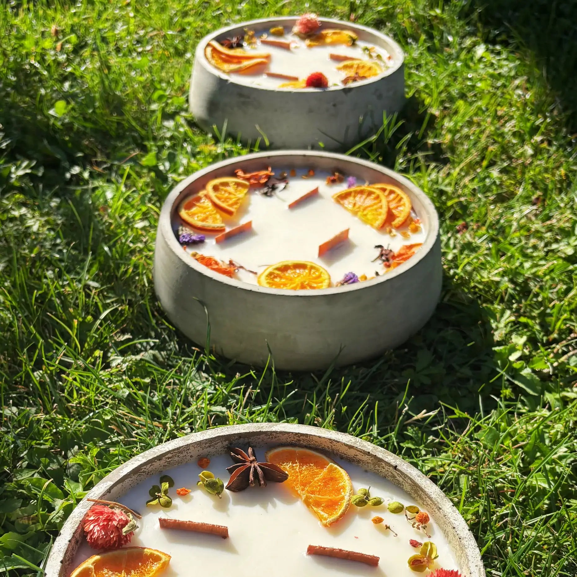 XXL Citronella-Betonkerze „Big Grey – Mugge Schreck“ – Handgemachtes Unikat mit drei Holzdochten - by SteinKunstWerk | Outdoor aus nachhaltiger Herstellung