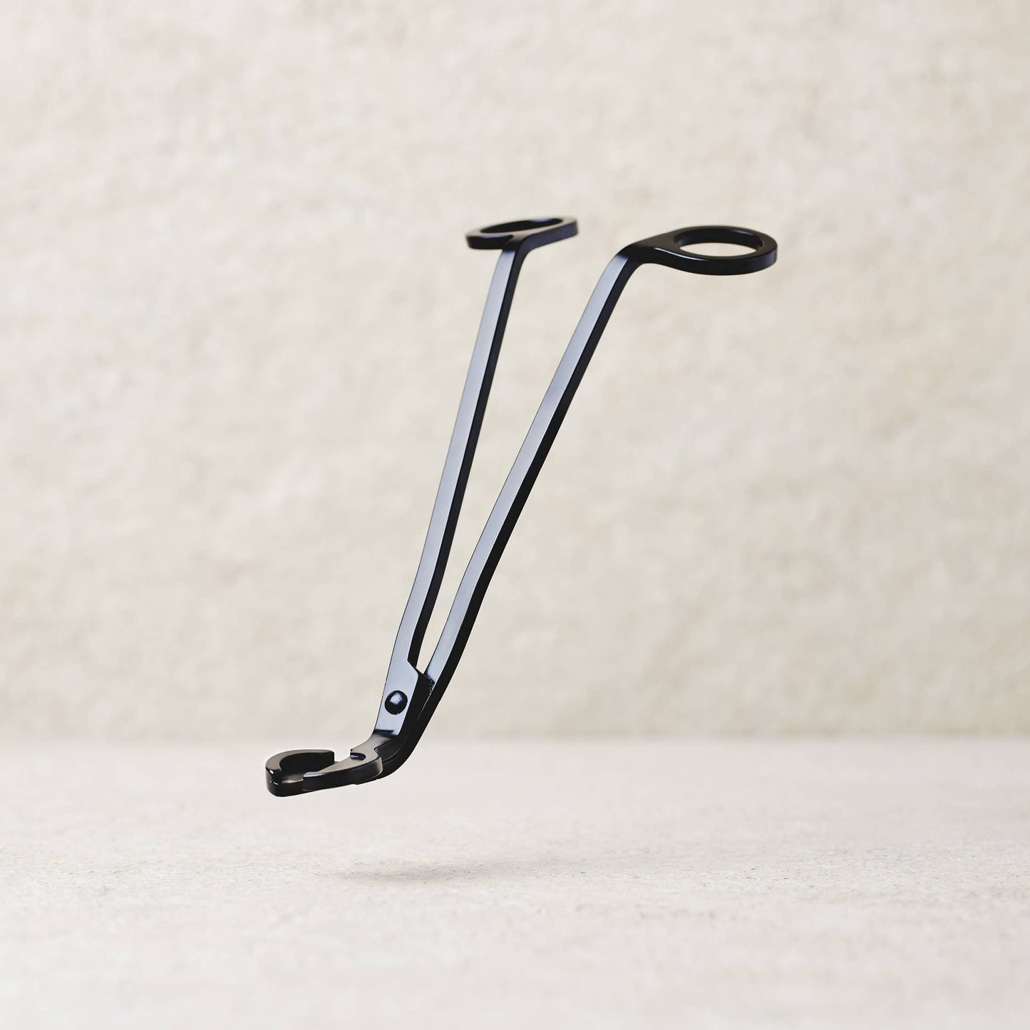 Dufte Dochtschere – Stilvolle Kerzenpflege