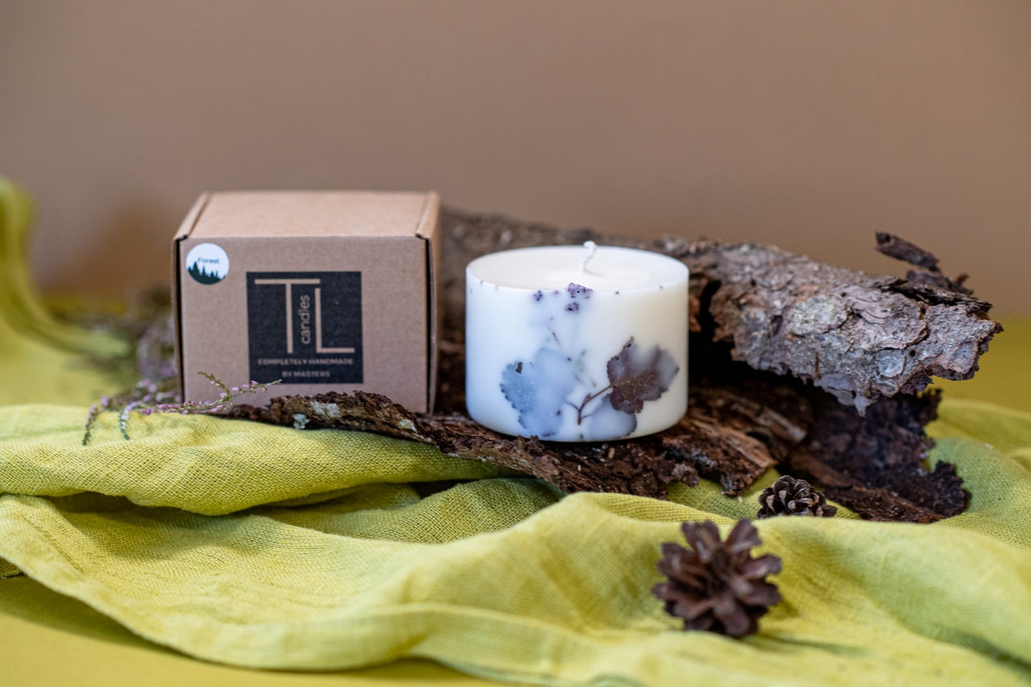 Hand-made Soy Wax Candle with Forest Scent - White