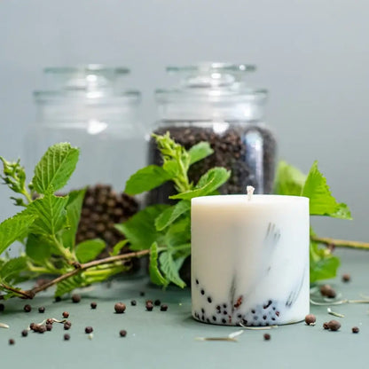 Duftkerze „Wacholder-Ritual“ – Waldklarheit & spirituelle Tiefe - by SteinKunstWerk | DS aus nachhaltiger Herstellung