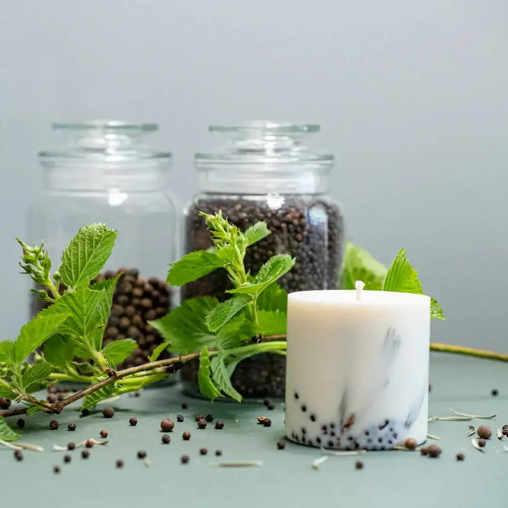 Duftkerze „Wacholder-Ritual“ – Waldklarheit & spirituelle Tiefe - by SteinKunstWerk | DS aus nachhaltiger Herstellung