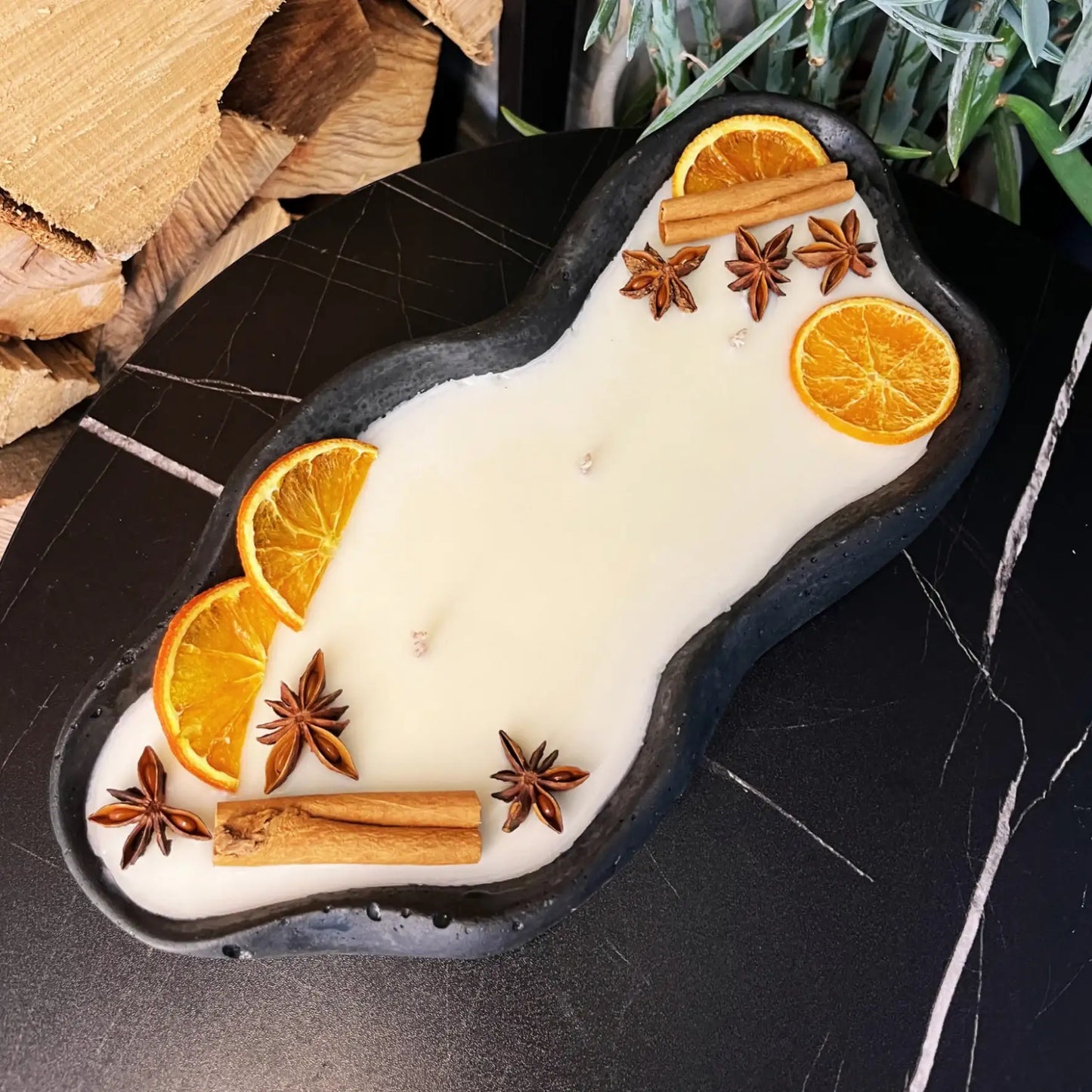 Betonduftkerze „Vanilla Toffee – Wellenlicht“ – Handgemachte Eleganz für dein Zuhause - by SteinKunstWerk | Outdoor aus nachhaltiger Herstellung