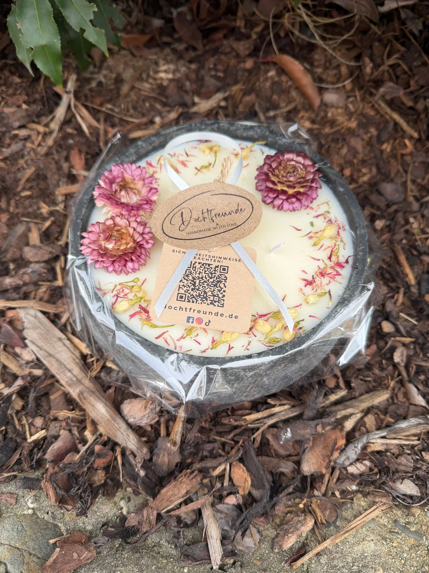 XL Betonkerze "Big Bloom" – 3-Docht & Blüten | 18cm | Handgegossen