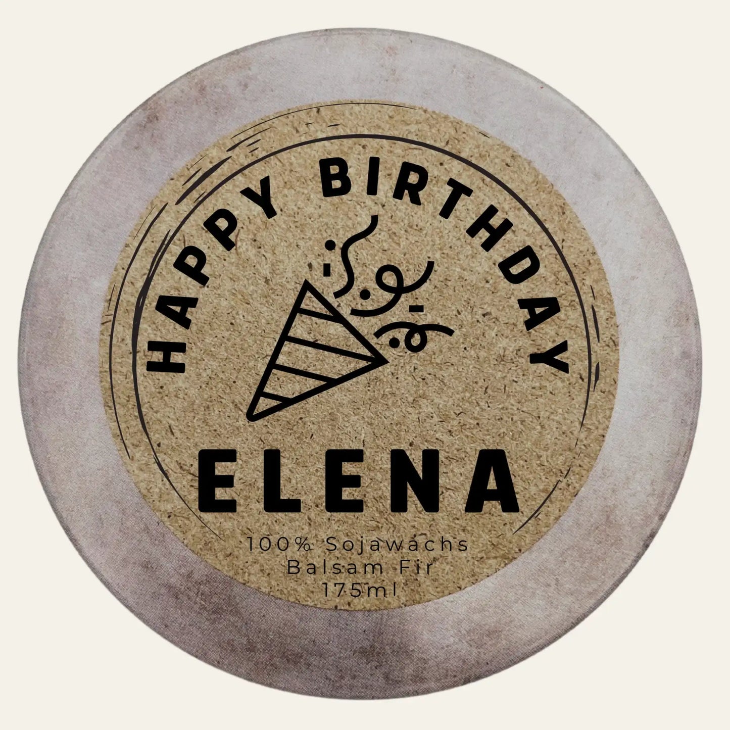 Handgemachte und personalisierte Duftkerze „Happy Birthday, Dein Name“ – Das perfekte Geburtstagsgeschenk aus dem Südschwarzwald