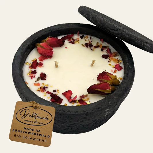 Betonkerze Black Roses – Handgemacht, nachhaltig & duftend - by SteinKunstWerk | Outdoor aus nachhaltiger Herstellung