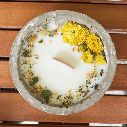 Citronella-Betonkerze „Mugge Schreck Herbstnacht“ – handgemachte Outdoor-Kerze mit Holzdocht, ca. 0,75 kg & bis zu 60h Brenndauer - by SteinKunstWerk | Outdoor aus nachhaltiger Herstellung