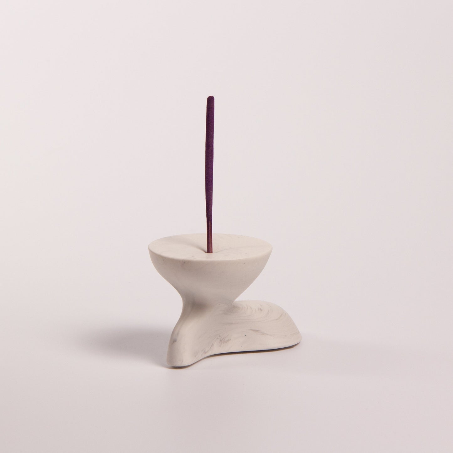 Gravity Räucherstäbchenhalter – skulpturales Design