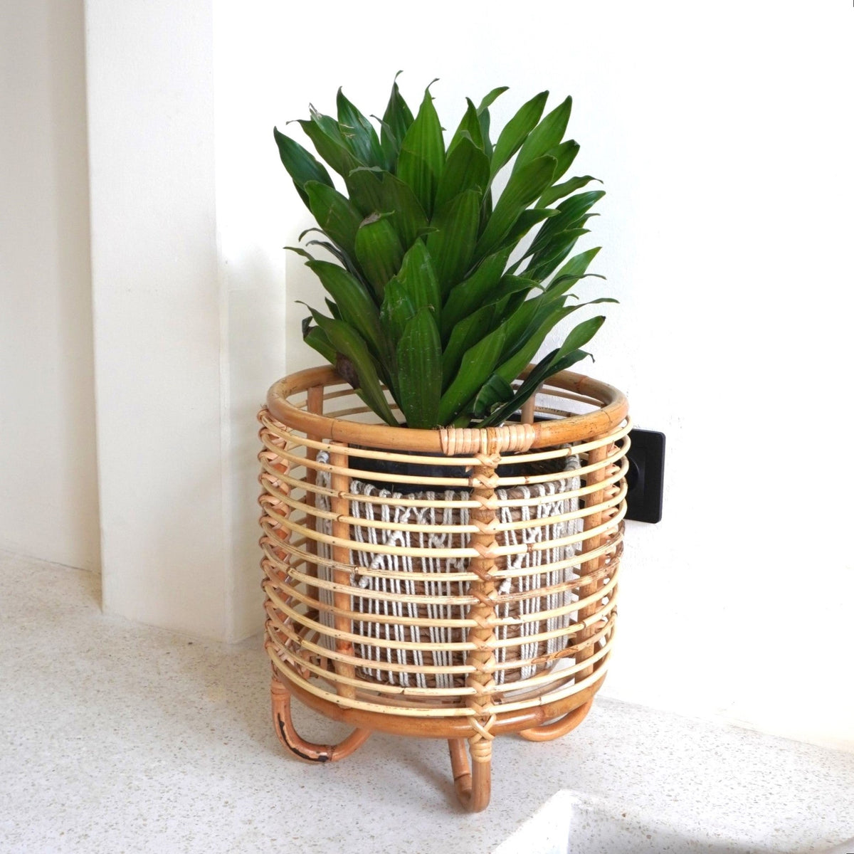 Pflanzenständer MALANG – Rattan