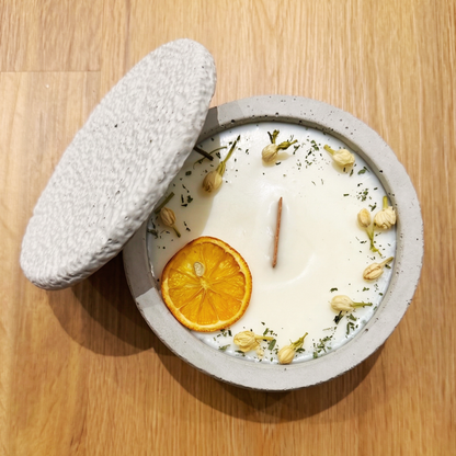 Citronella Outdoor Scented Candle with Lid – Stylish Candle for Balcony & Terrace