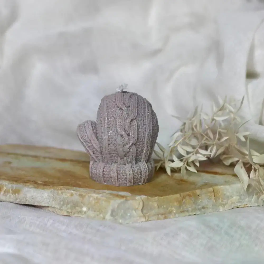 Maximalbeton - Kerze "Handschuh" - by SteinKunstWerk | Kerzen aus nachhaltiger Herstellung