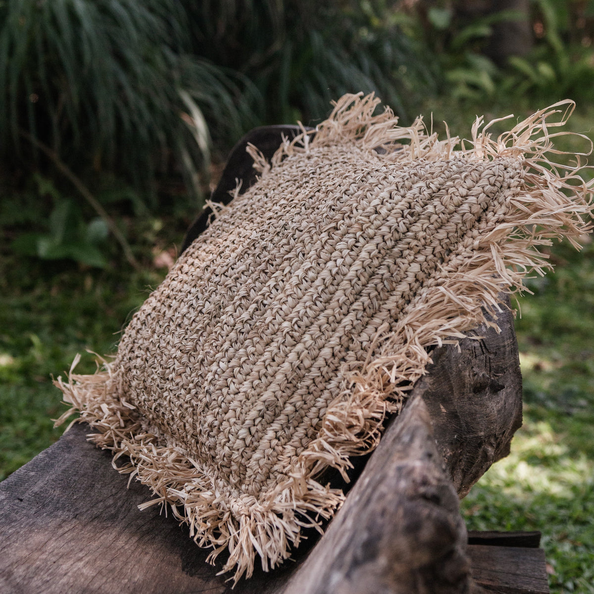 Dekokissen GANDI (natur) – Raffia