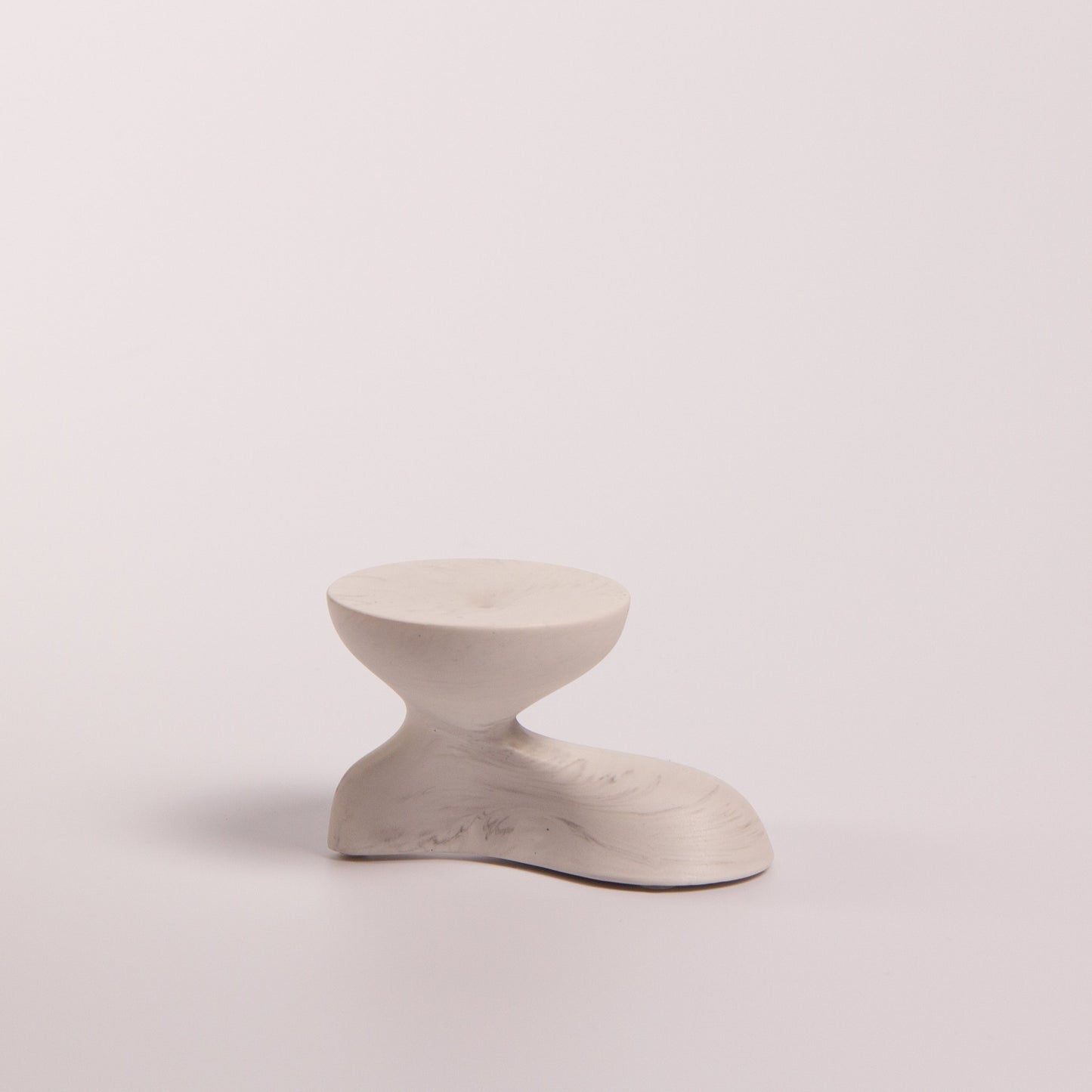 Gravity Räucherstäbchenhalter – skulpturales Design