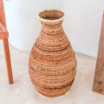 Soeji Dekovase TUMBAK – Raffia