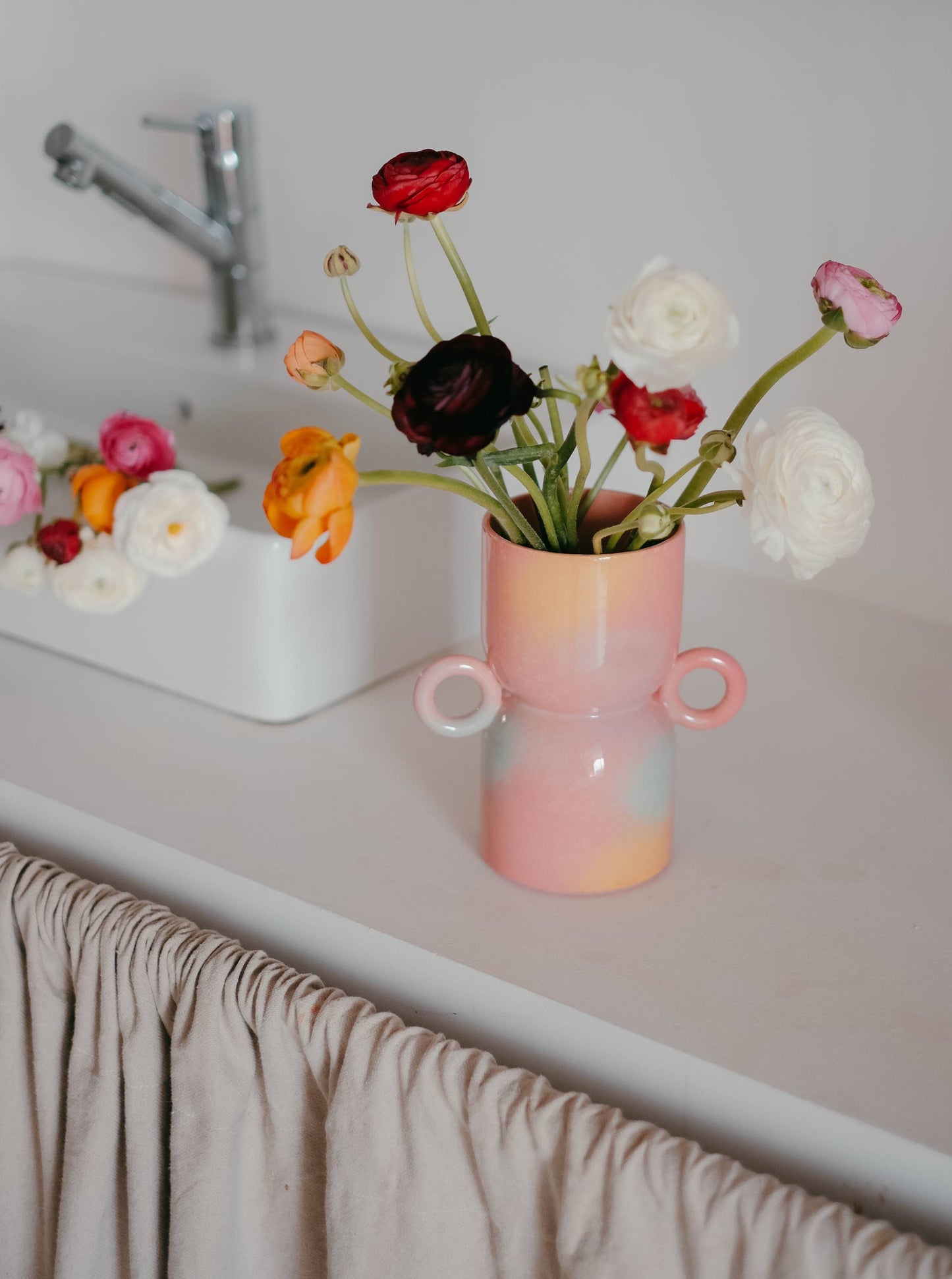 Euphoria Designvase aus Keramik – handgegossen