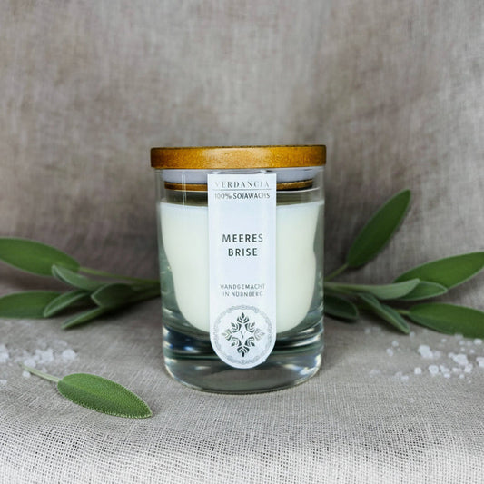 Soya bazlı kokulu mum - "Deniz Esintisi" - odun, adaçayı ve deniz tuzu