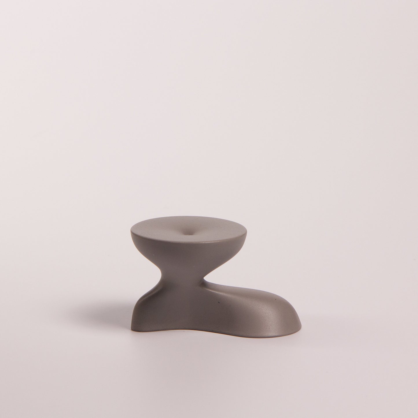 Gravity Räucherstäbchenhalter – skulpturales Design