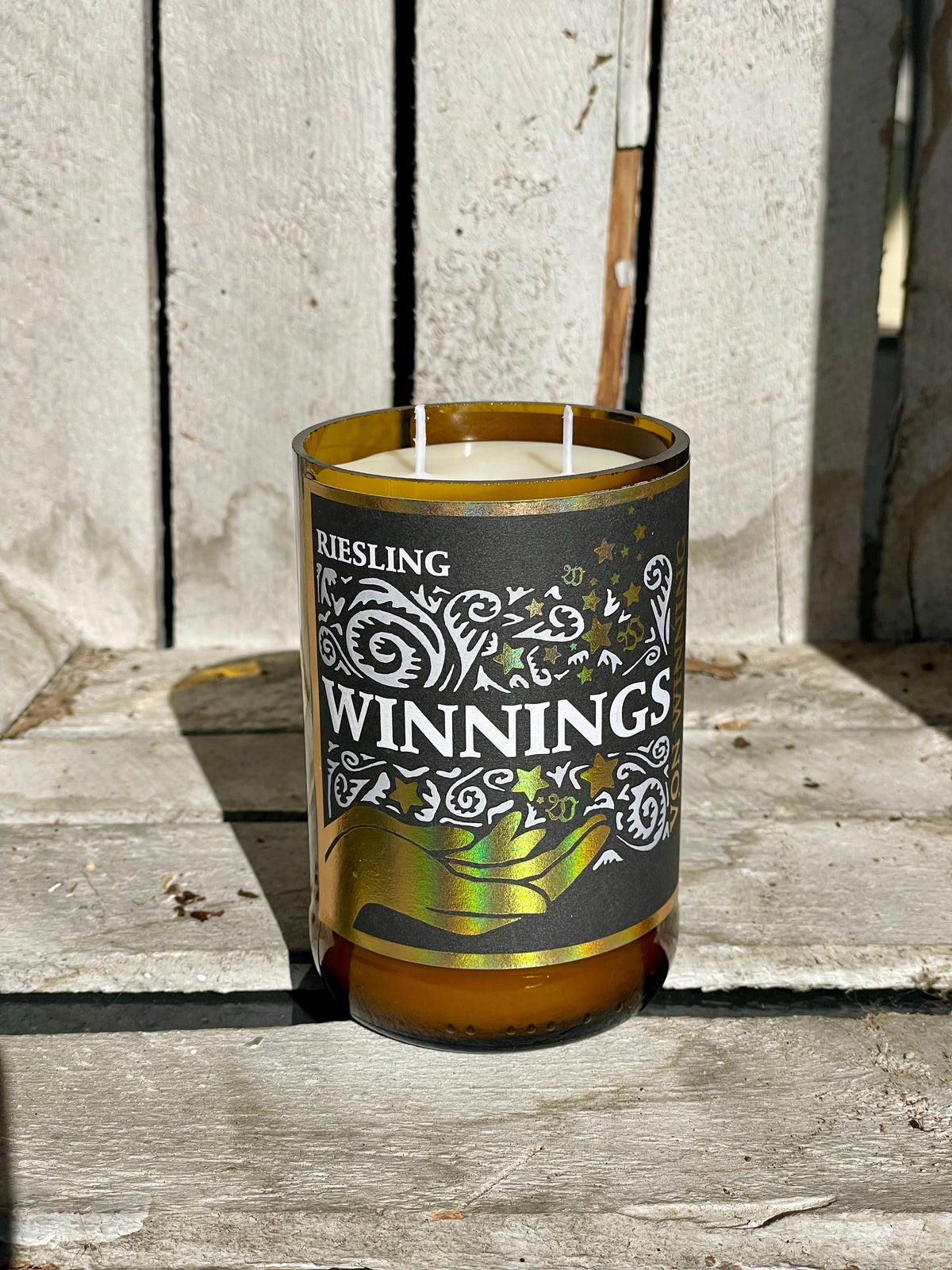 Von Winning WINNINGS Riesling-Flaschenkerze aus Sojawachs mit zwei Baumwolldochten