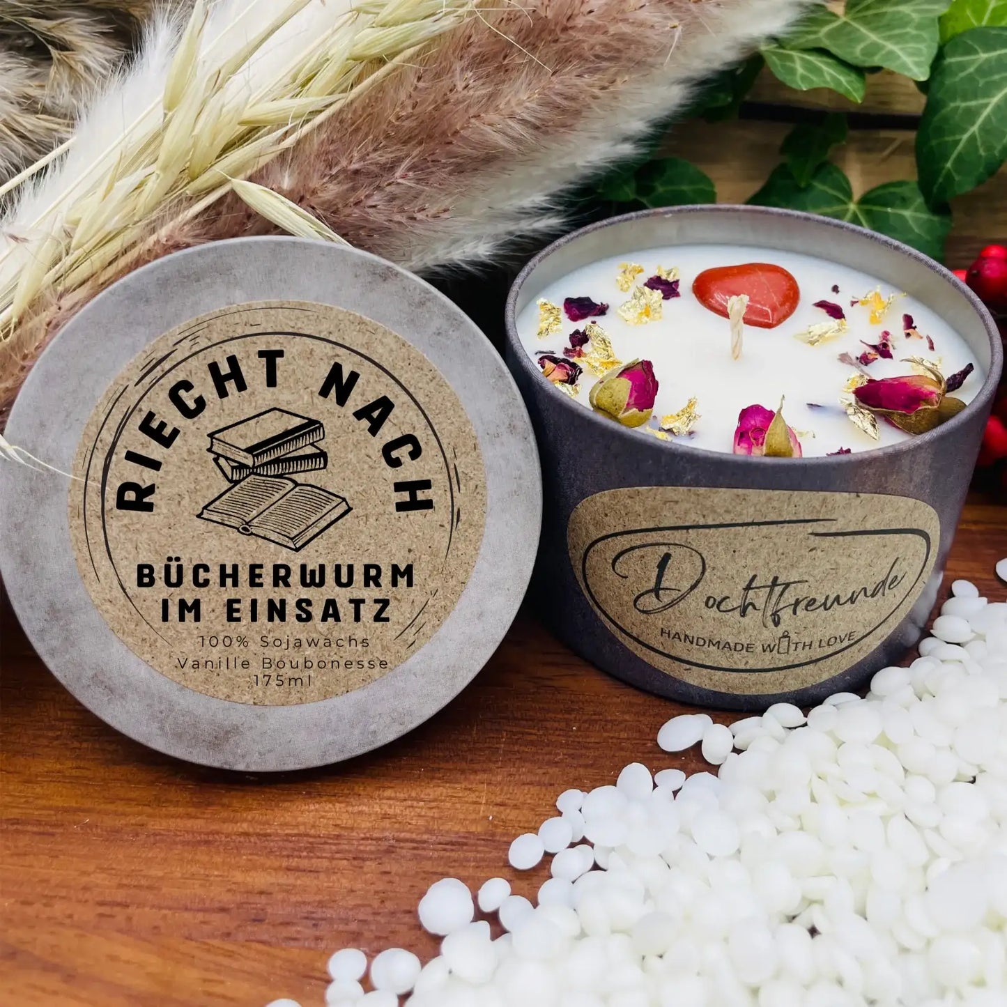 Bücherwurm im Einsatz - für Buchliebhaber, Leseratten, Bücherwürmer und Vielleser. Handgegossen & besetzt aus dem Südschwarzwald