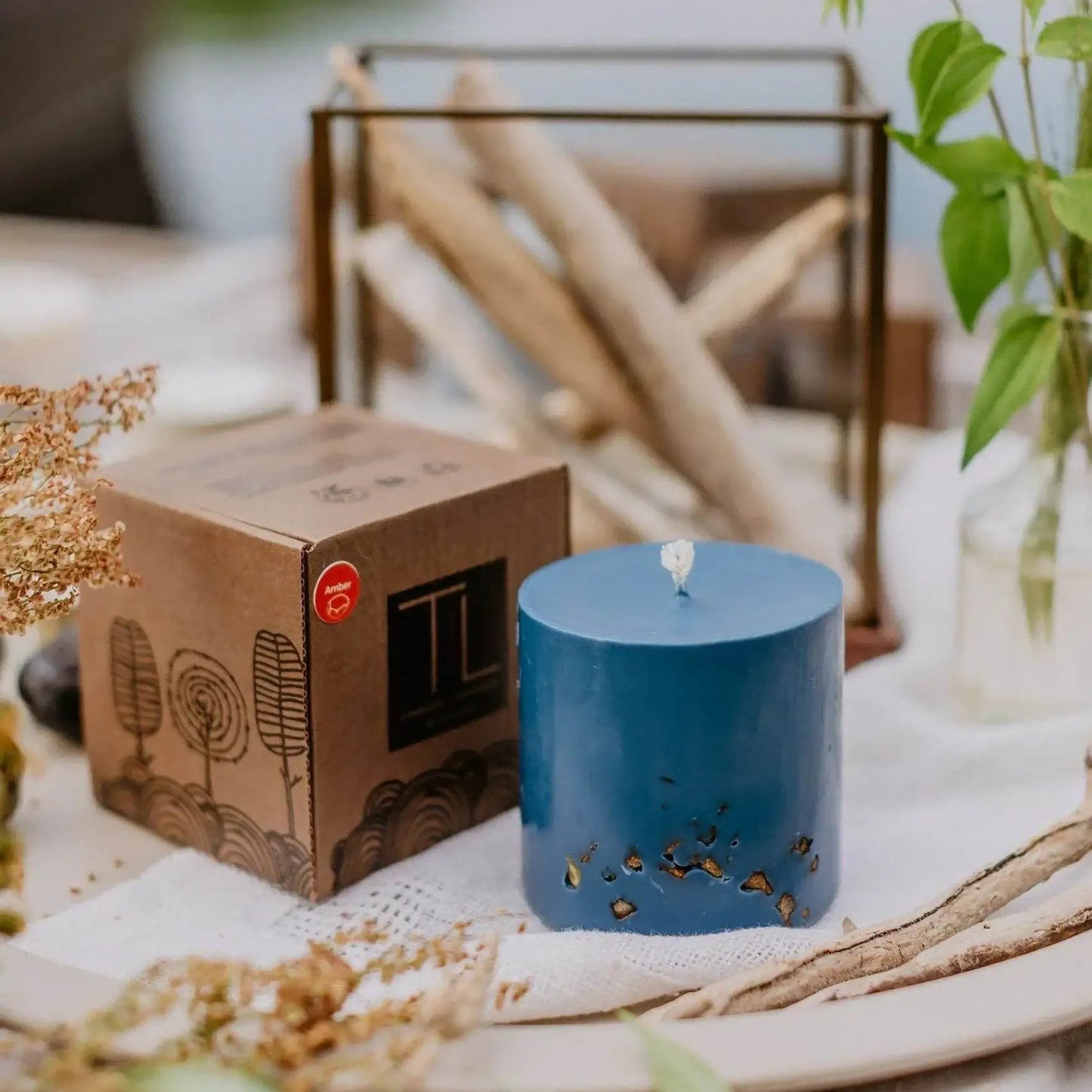 Duftkerze "Ostsee Bernstein" – handgefertigte Magie aus Lettland - by SteinKunstWerk | DS aus nachhaltiger Herstellung
