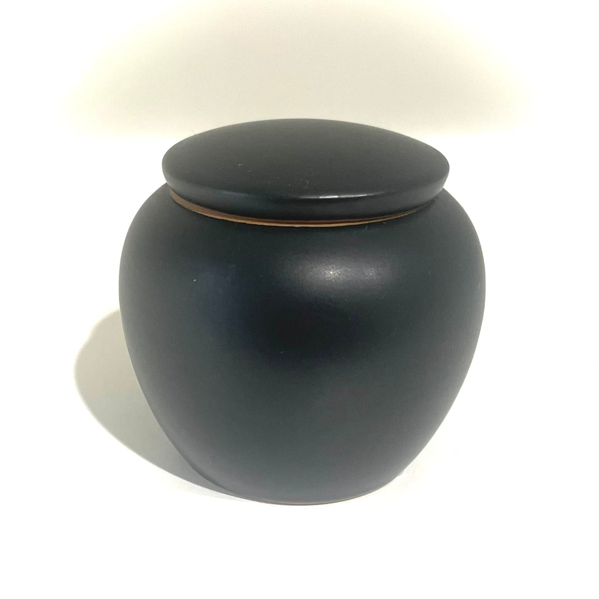 Teedose Lin’s Ceramic Studio Steingut schwarz – Teegeschirr bei SteinKunstWerk