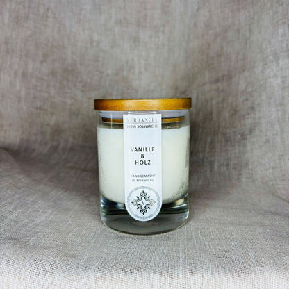 Soy Candle "Vanilla & Wood" - warm fragrance with gentle depth