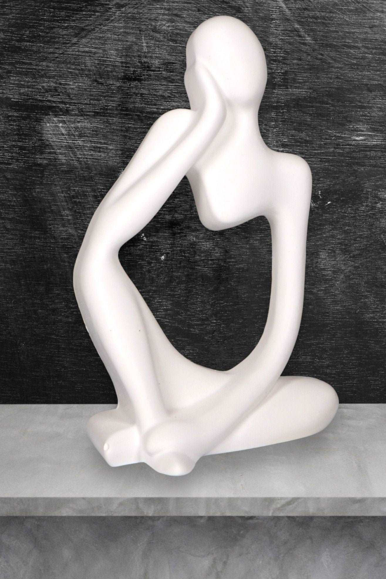 Elegante Figur einer Nachdenklichen Frau – Das Perfekte Geschenk für Besondere Frauen! Stein.Kunst.Werk.