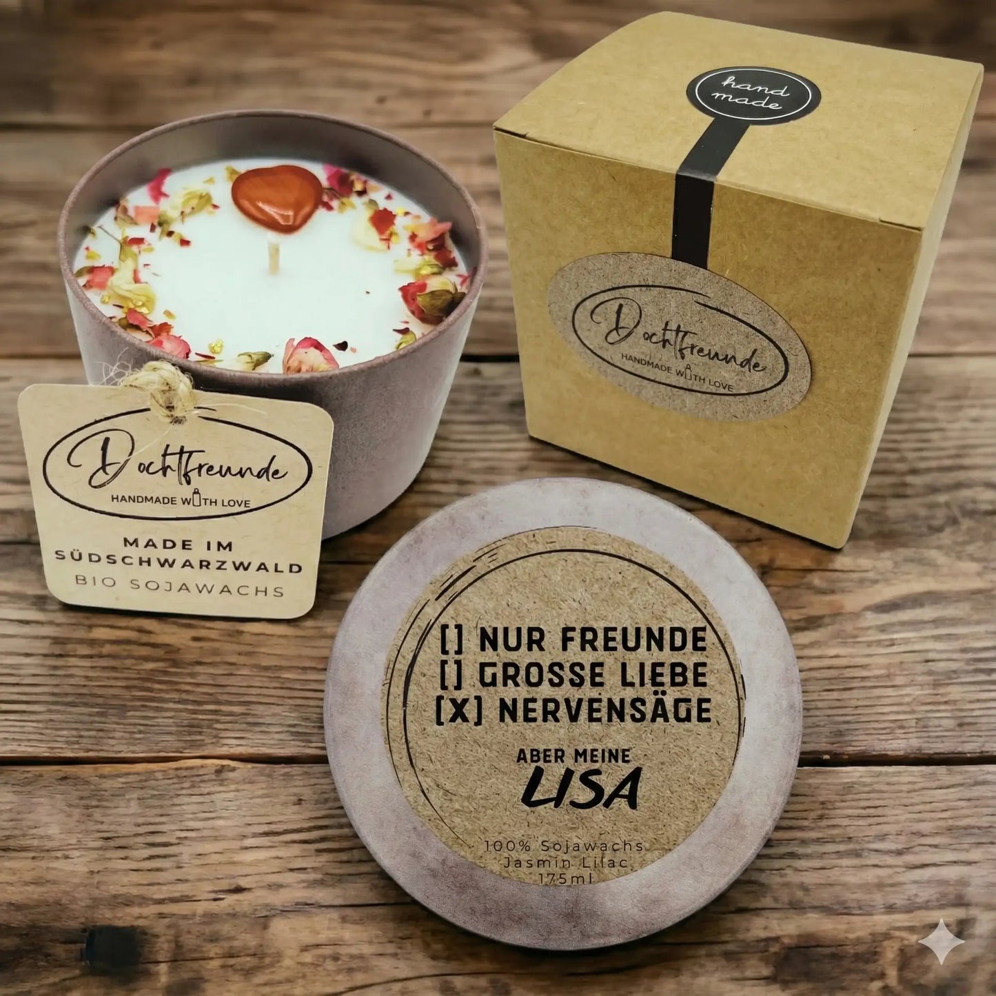 DochtFreunde Personalisierte Duftkerze mit Namen und Datum | Valentinstag Geschenk für Sie und Ihn | Lustig und Romantisch (Nervensäge, Jahrestag, Fernbeziehung)