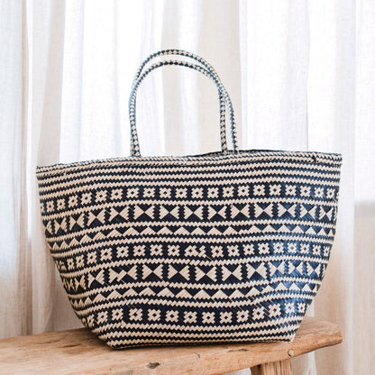 Soeji Handtasche KIDUL (schwarz) – Seegras