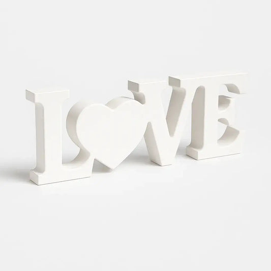 LOVE Schriftzug – Handgefertigte Deko in Wunschfarbe - by SteinKunstWerk | Deko aus nachhaltiger Herstellung