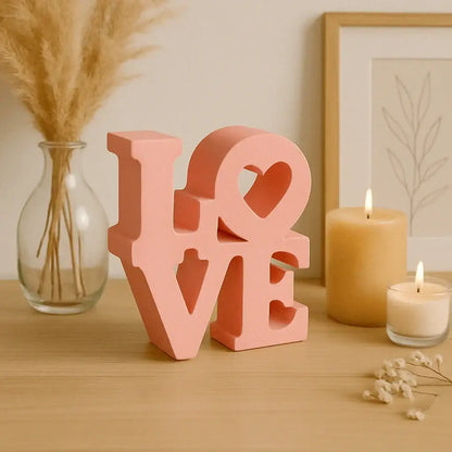 LOVE Schriftzug – Handgefertigte Deko in Wunschfarbe - by SteinKunstWerk | Deko aus nachhaltiger Herstellung