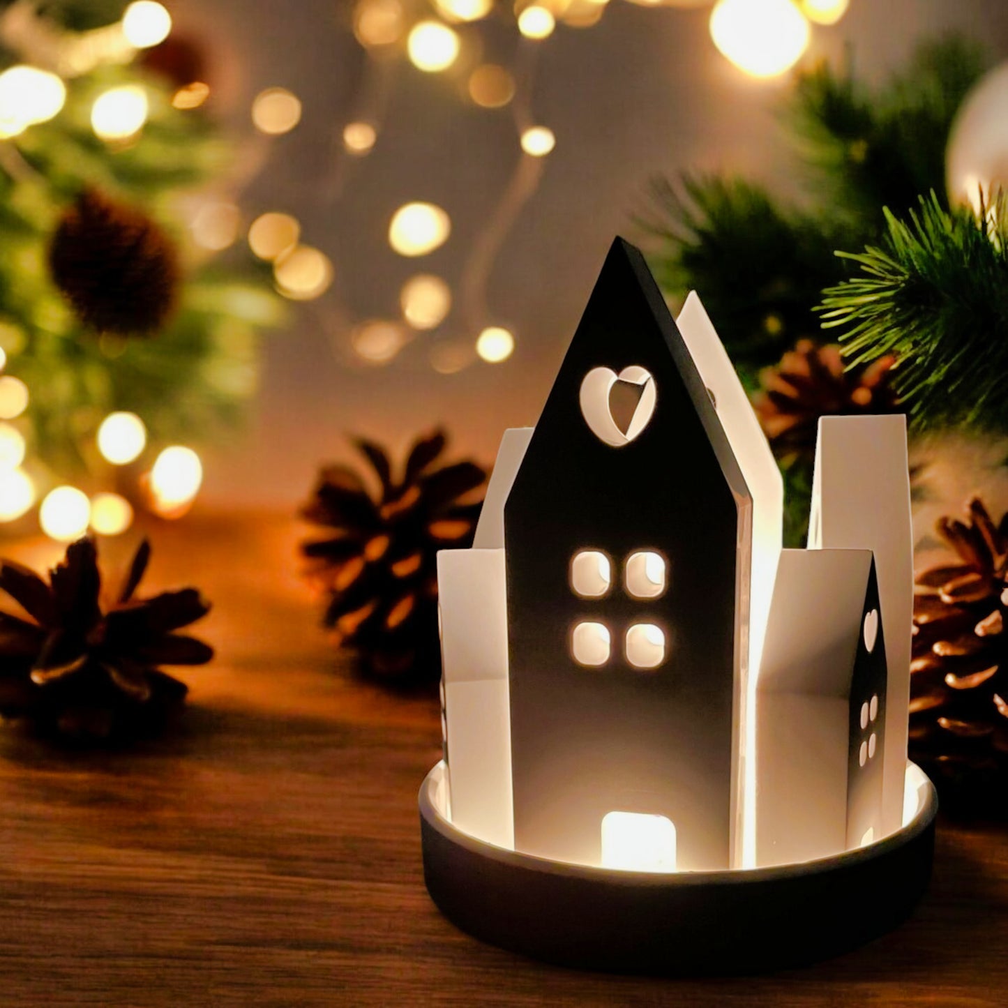 Individuelles Lichterhaus (mittel) – Handgefertigte Weihnachtsdeko in Wunschfarbe