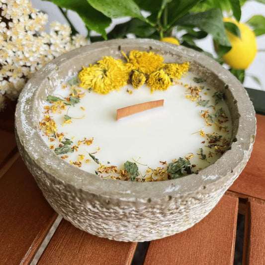 Citronella-Betonkerze „Mugge Schreck Herbstnacht“ – handgemachte Outdoor-Kerze mit Holzdocht, ca. 0,75 kg & bis zu 60h Brenndauer - by SteinKunstWerk | Outdoor aus nachhaltiger Herstellung