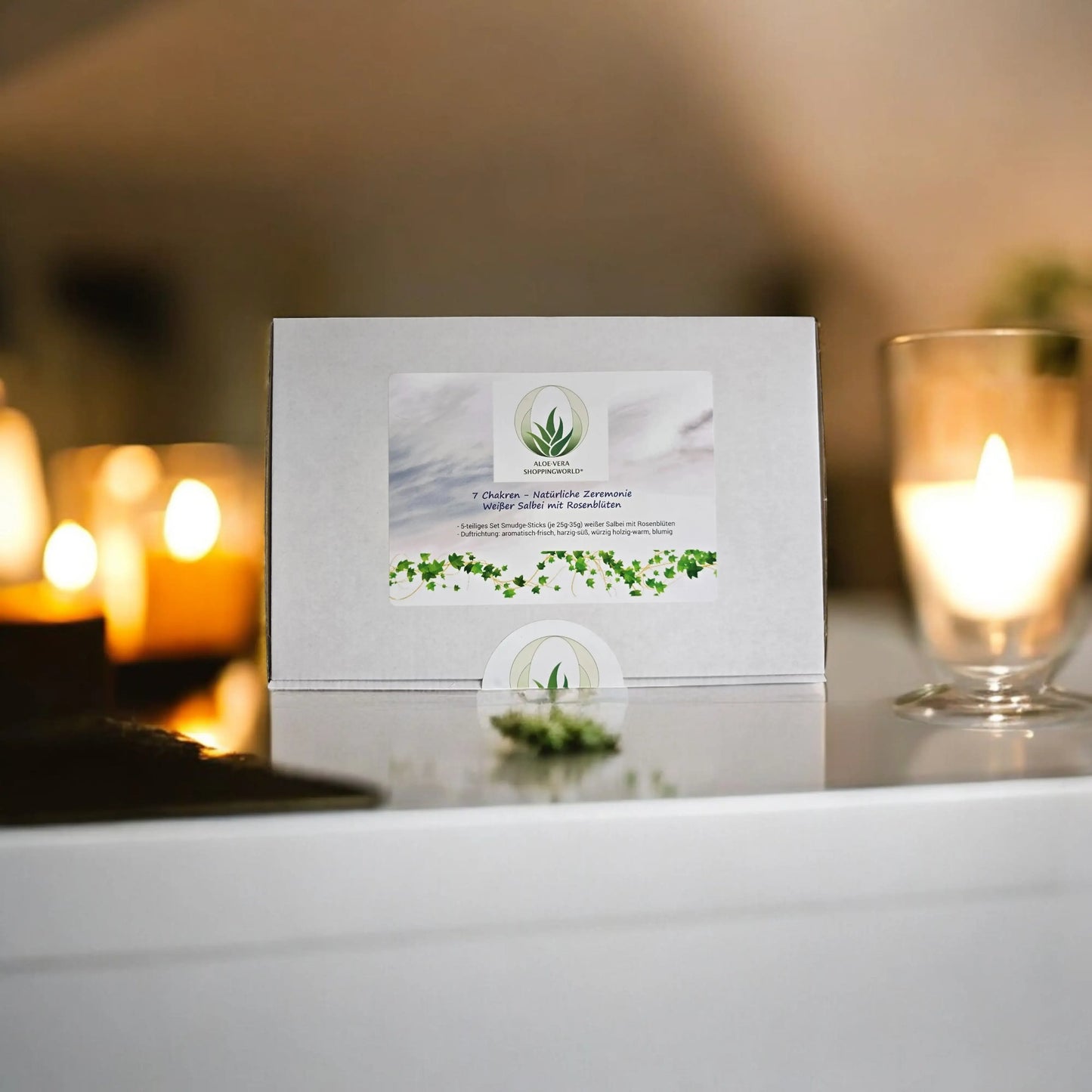 Räucherset "Natürliche Zeremonie - 7 Chakren" Weißer Salbei mit Rosenblüten, 5 Smudge-Sticks