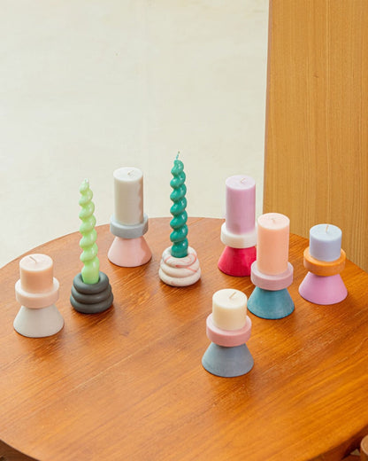 Stack Candle Tall – Hellgrau, Pastellblau & Rosa