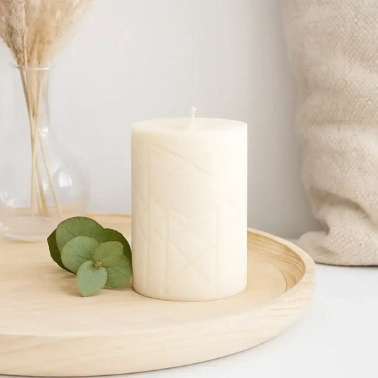 Runenkerze NORNEN – Magie der nordischen Schicksalsweberinnen - by SteinKunstWerk | Kerzen aus nachhaltiger Herstellung