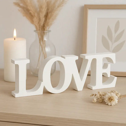 LOVE Schriftzug – Handgefertigte Deko in Wunschfarbe - by SteinKunstWerk | Deko aus nachhaltiger Herstellung