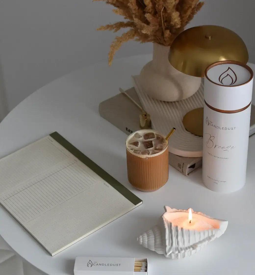 Pulverkerze Champagner & Rhabarber – luxuriöser Duft, kreative Freiheit - by SteinKunstWerk | Pulverkerzen aus nachhaltiger Herstellung